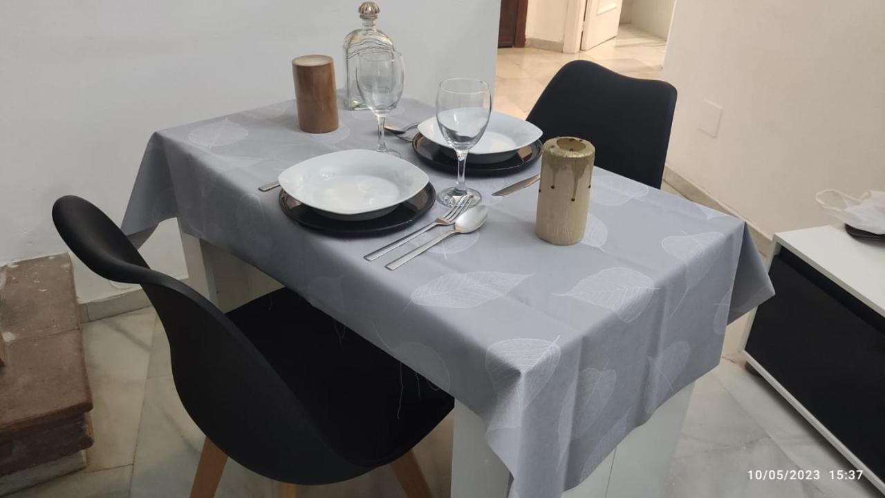 En Puerto Marina G204 Apartament