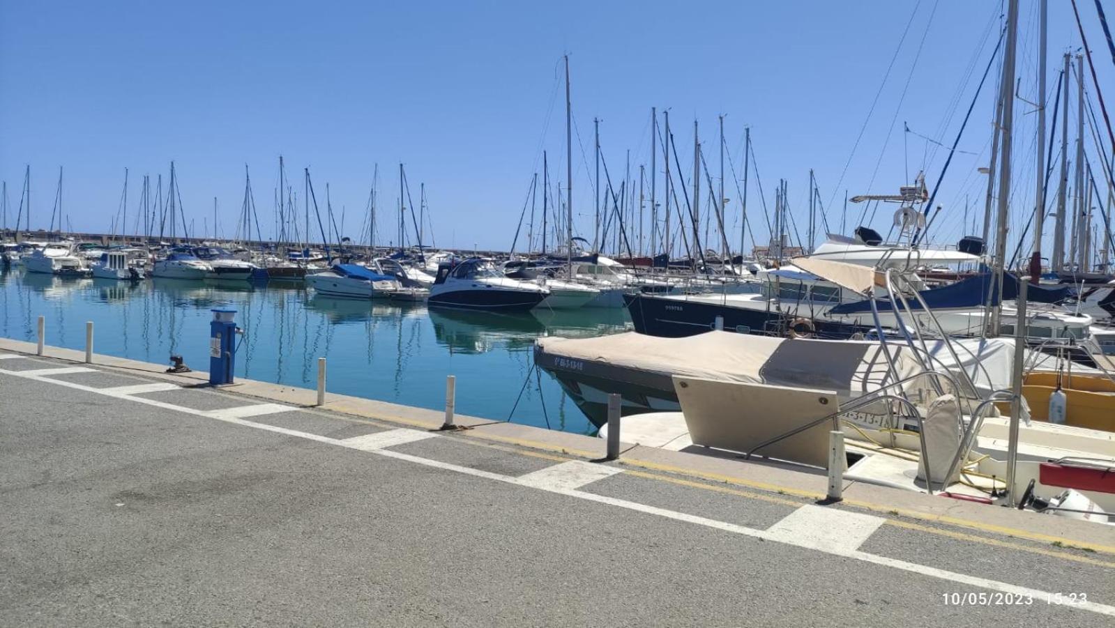 En Puerto Marina G204 Apartament