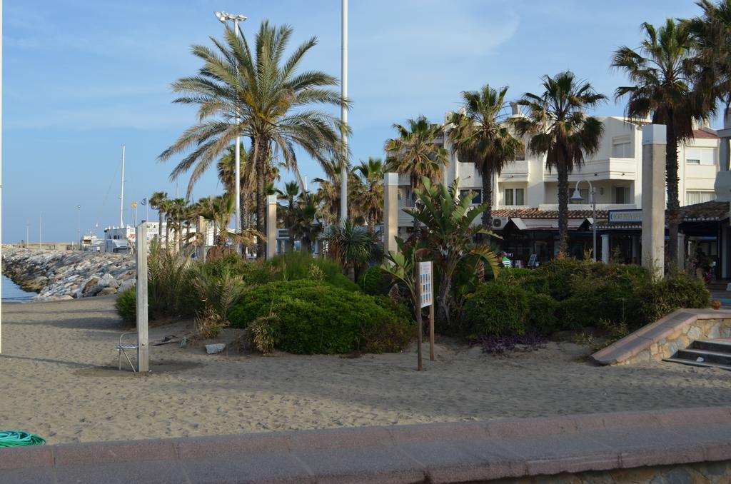 Apartment En Puerto Marina G204